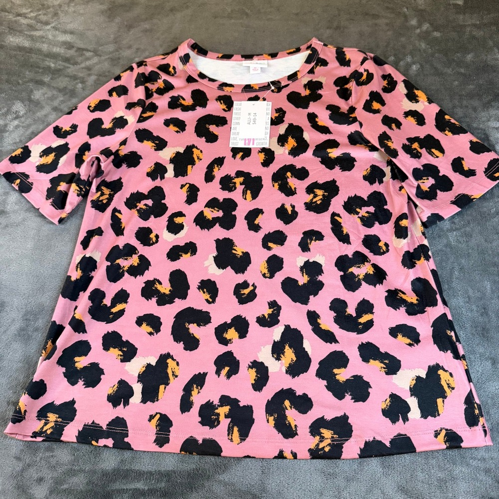 LulaRoe Alli Top Pink Leopard Print Short Sleeve Tunic Blouse‎ Womens Medium NWT